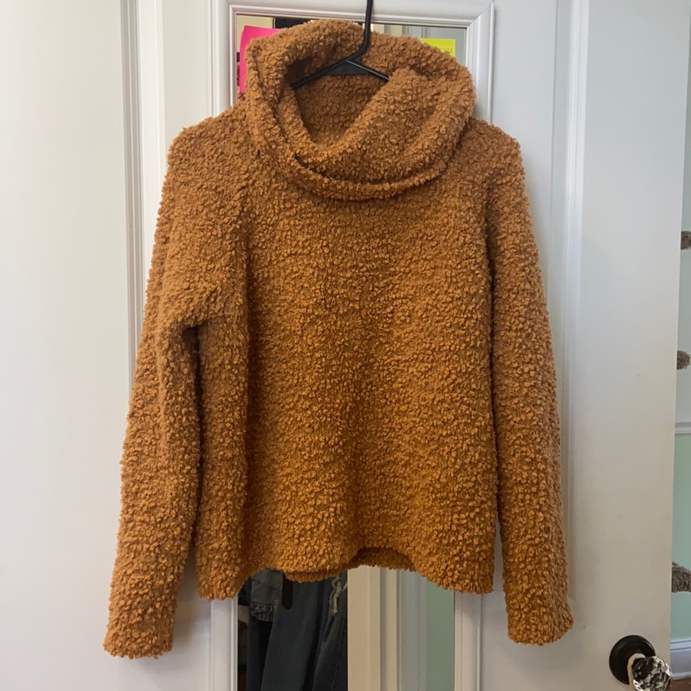 Size small mustard colored chunky knit sweater